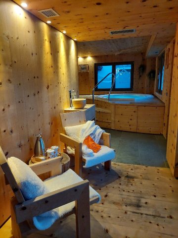 阿尔本小屋酒店-官方