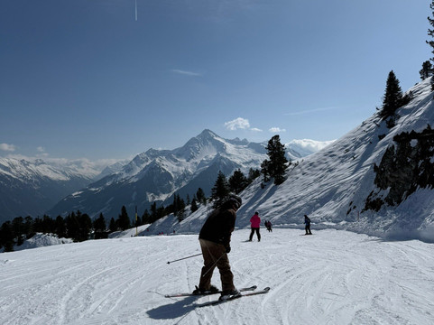 Skischule SMT Mayrhofen-玛莉霍芬必去景点
