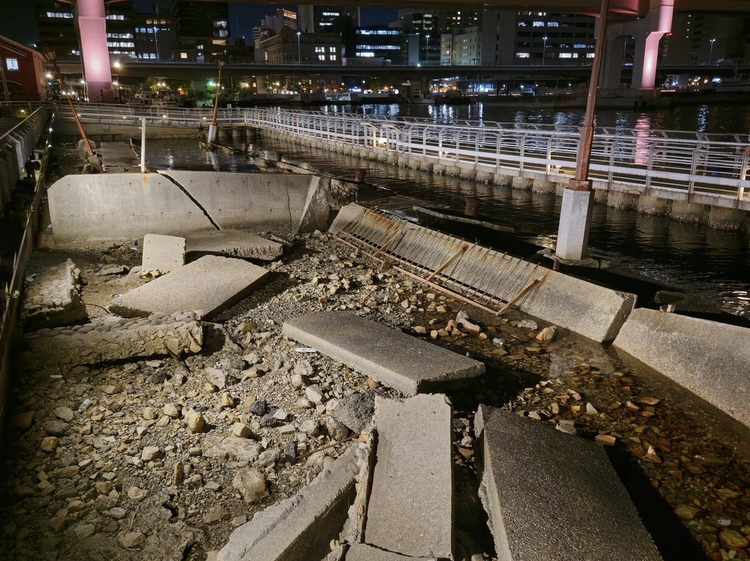 神户港震灾纪念公园-神户市必去景点