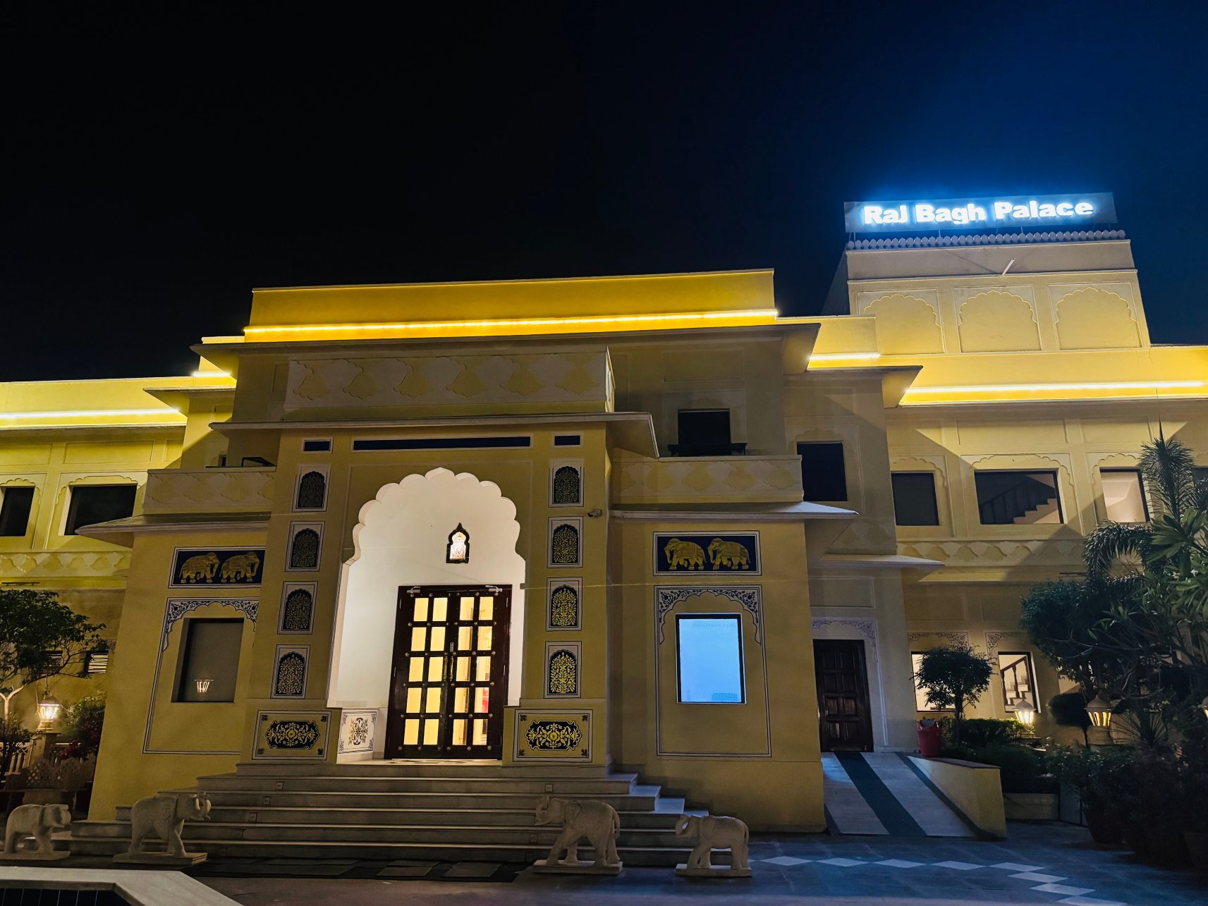 斋浦尔拉吉巴格宫酒店-官方