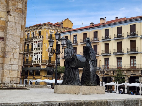 泽尼特两公主酒店主图