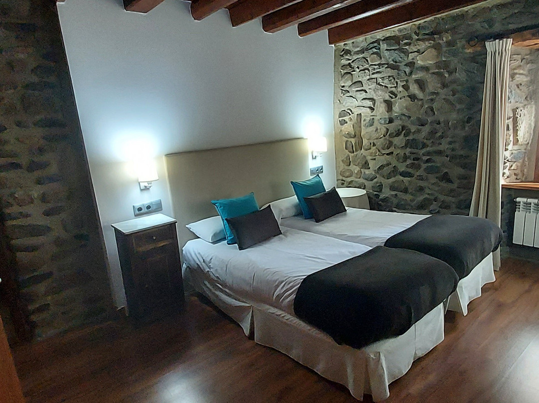 Llivia酒店住宿-1703 Chambre Et Table D'hotes