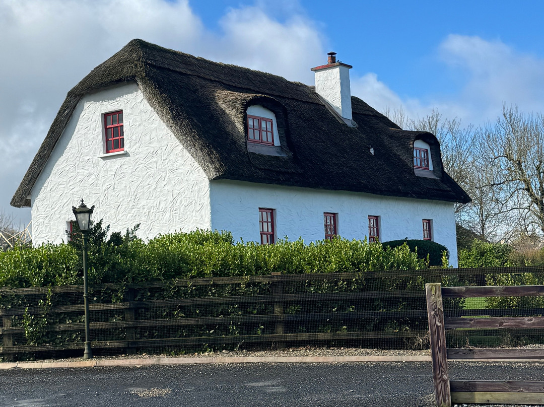 Corporate Cars Galway Chauffeurs-戈尔韦必去景点