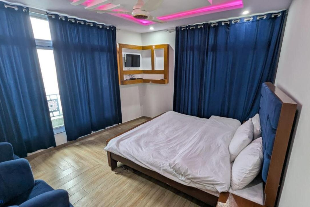 Hills View Hotel