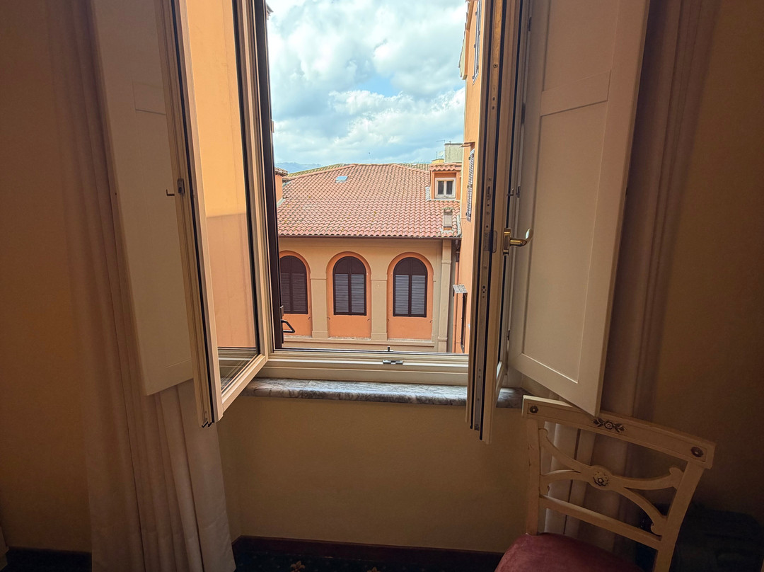 洛坎达马乔雷广场大酒店主图