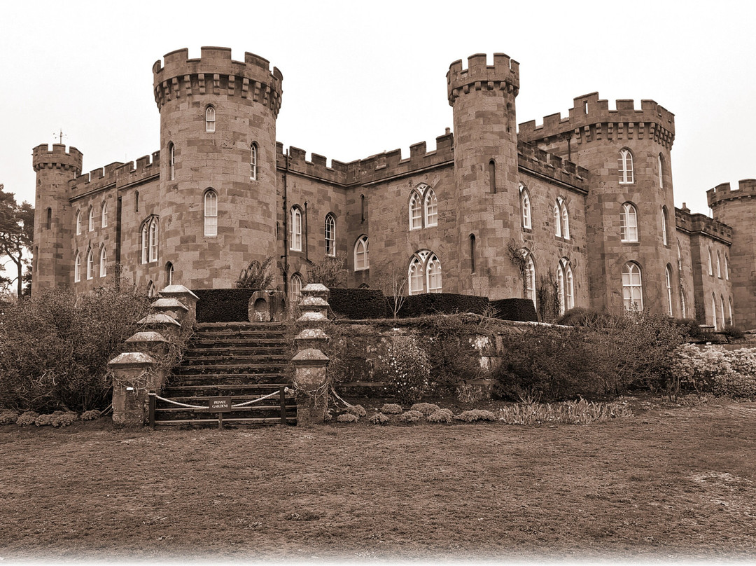 Cholmondeley Castle Gardens-Cholmondeley必去景点