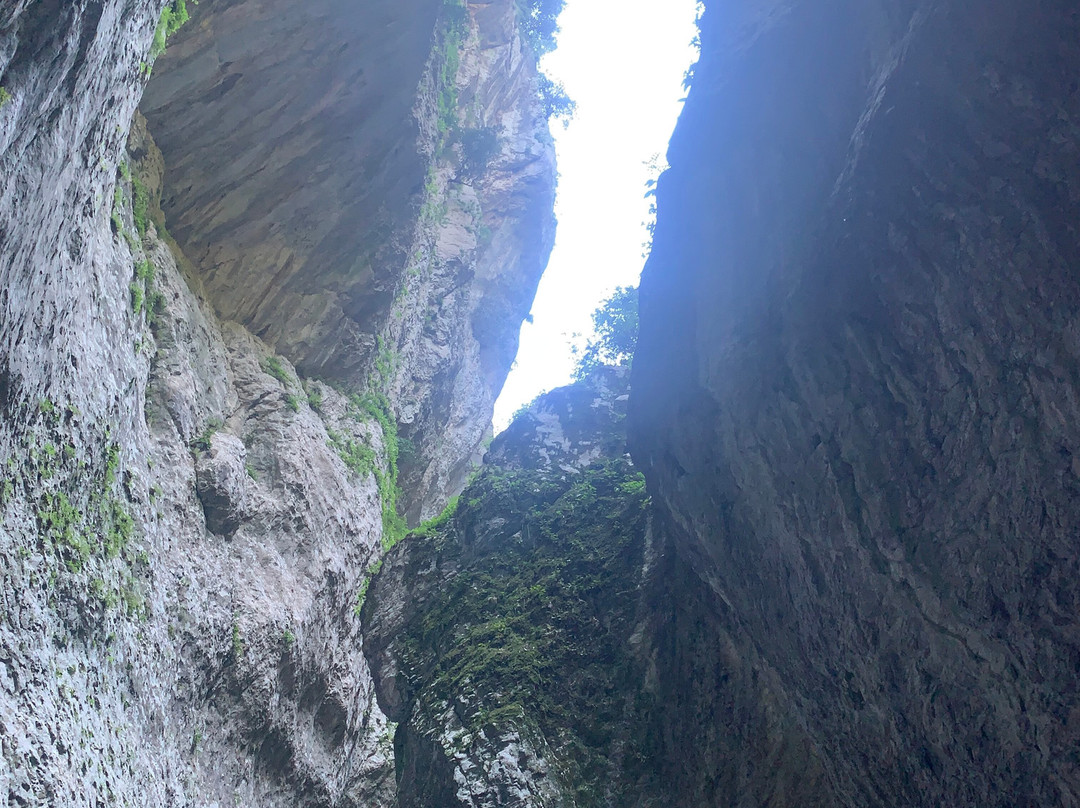 Holta Canyon-Gramsh必去景点