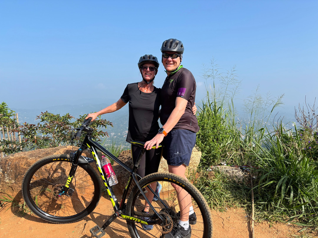 Cycle Tour Sri Lanka-康提必去景点