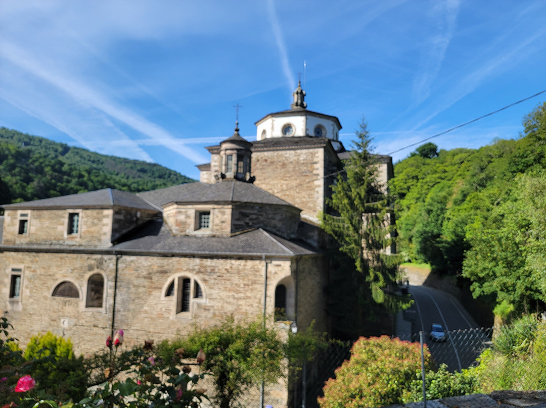 Monasterio de San Julian de Samos-Samos必去景点
