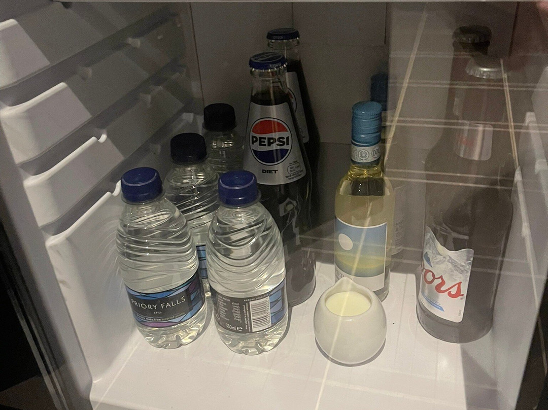 剑桥钟楼水疗酒店主图