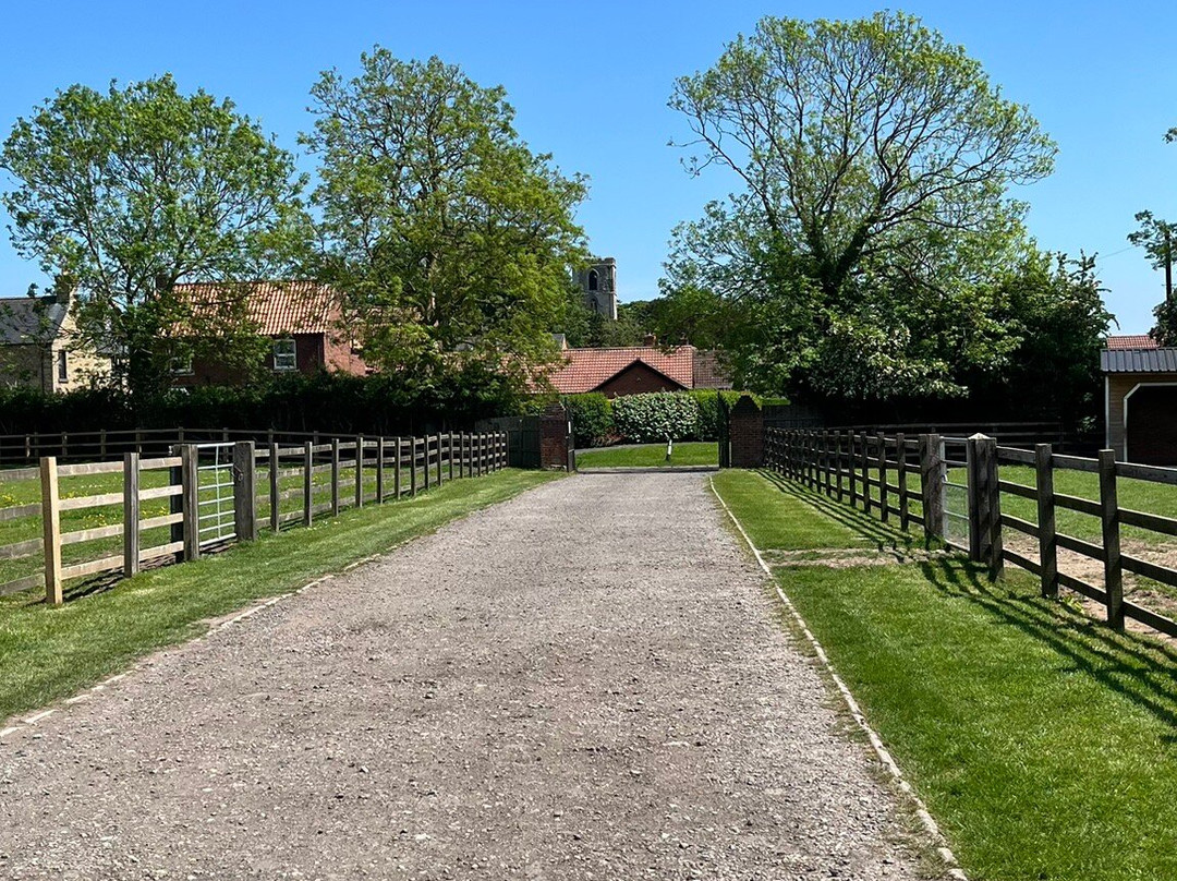 Radcliffe Donkey Sanctuary-Huttoft必去景点
