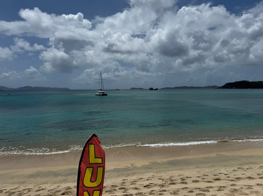 Fischer's Cove Beach Hotel主图