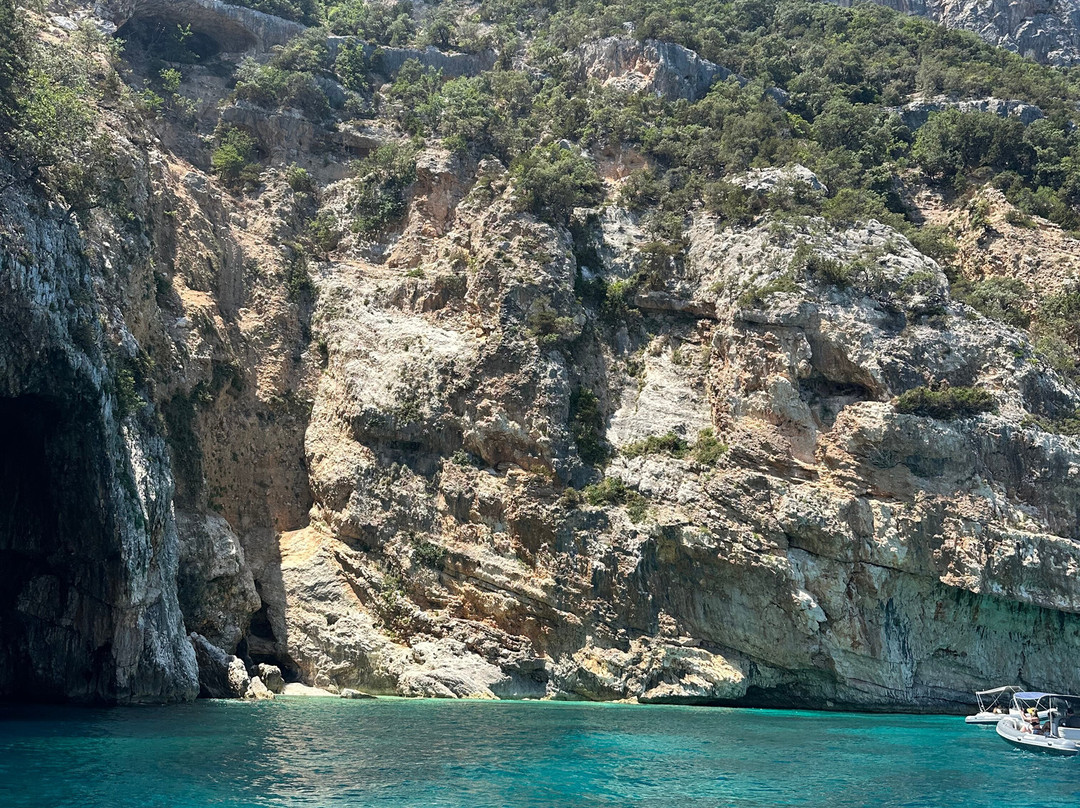 Sardinia Boat Eastperience-La Caletta必去景点
