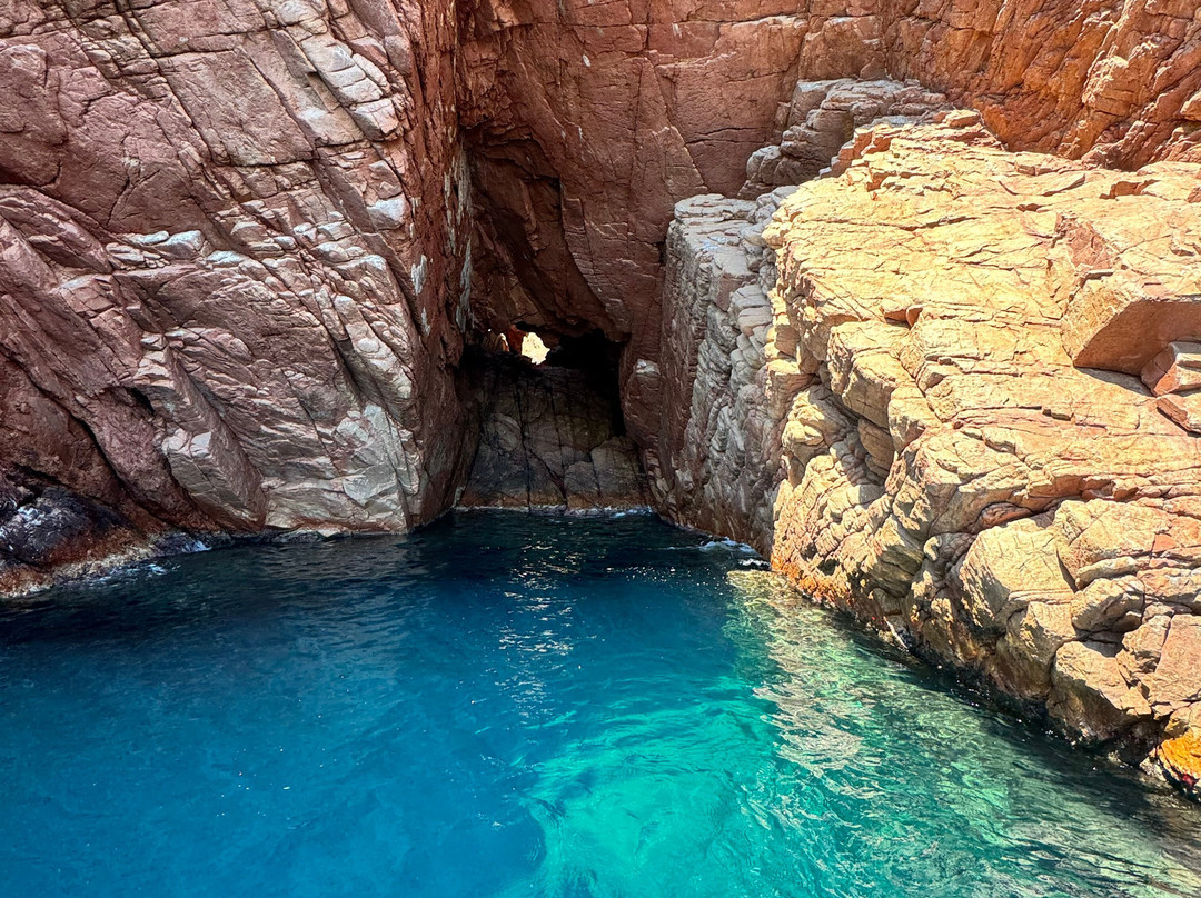 Karibu Diving & Travel-San Teodoro必去景点
