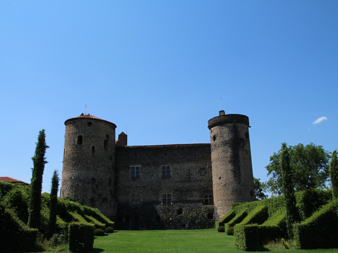 Forteresse de Saint-Vidal-Saint-Vidal必去景点