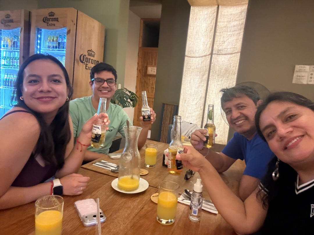 ManQura Restobar