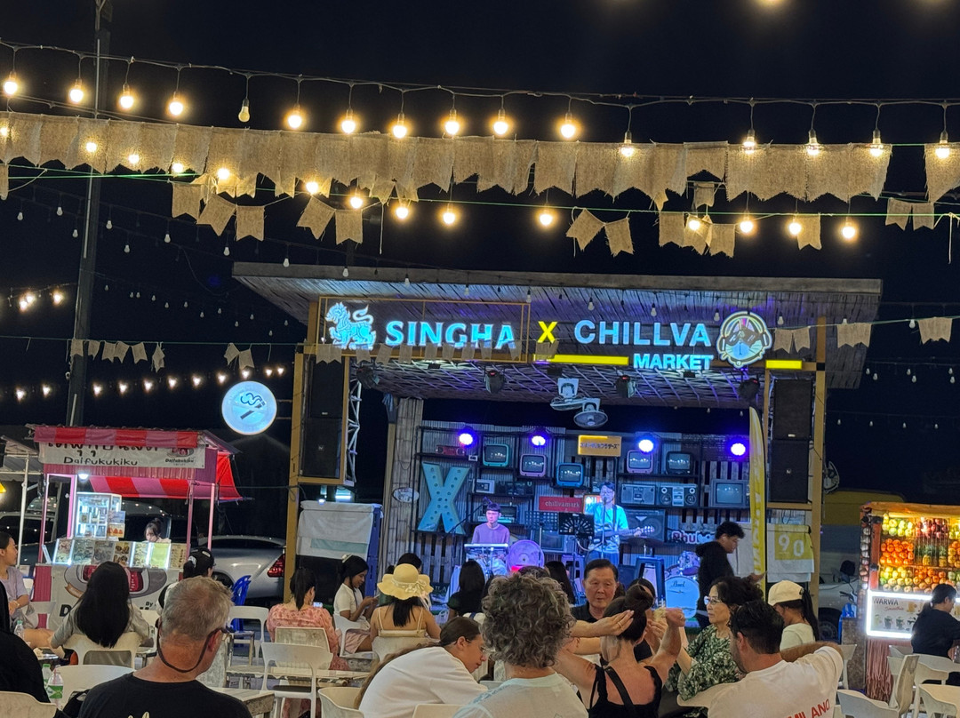 集装箱夜市-普吉镇必去景点