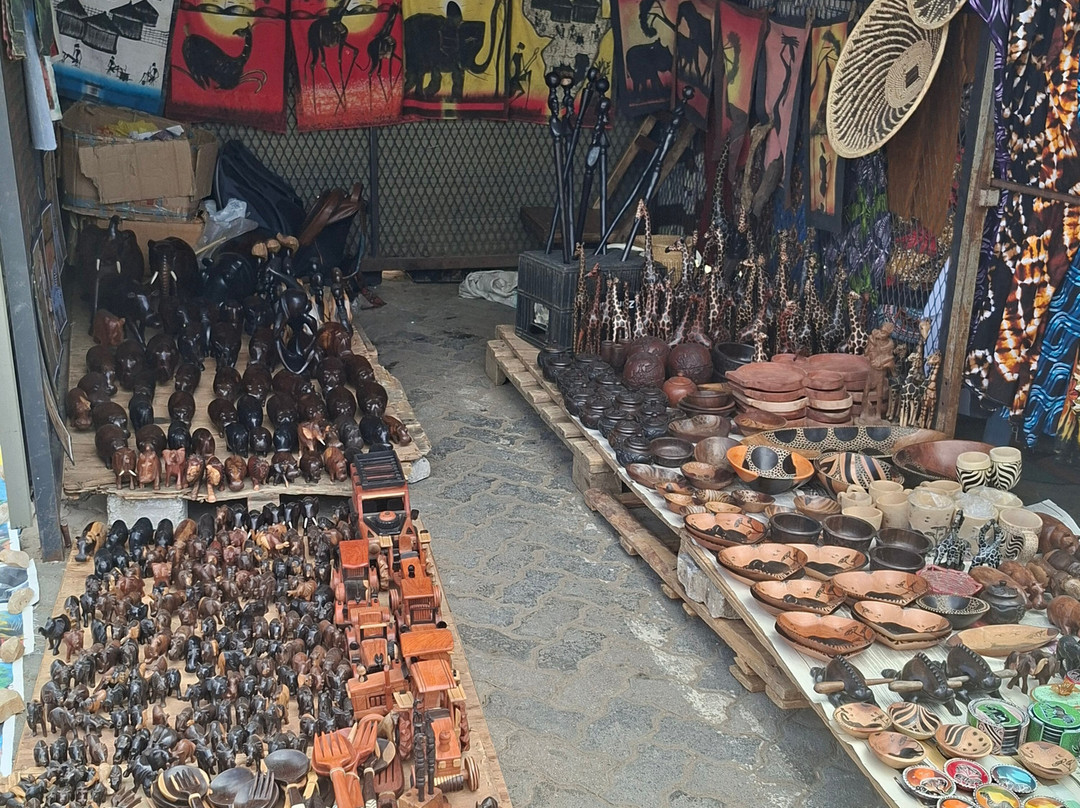 Pakati Sunday Market-卢萨卡必去景点