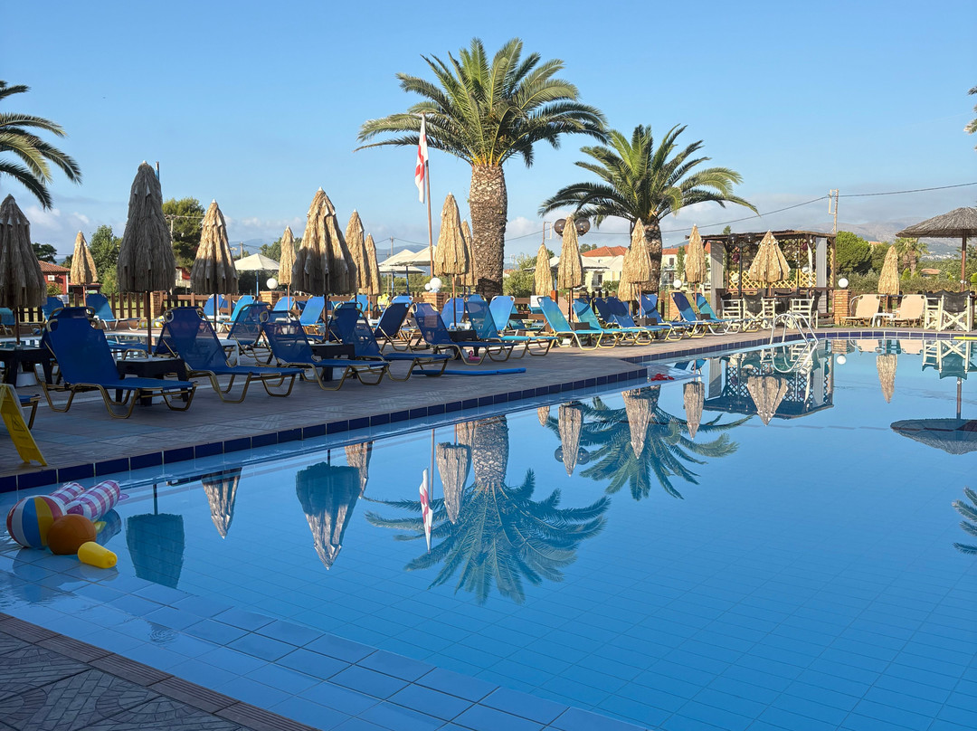 Costas Pool Bar, Kalamaki