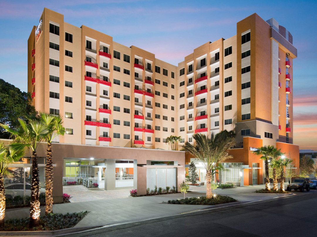 西棕榈滩市中心Residence Inn 酒店主图