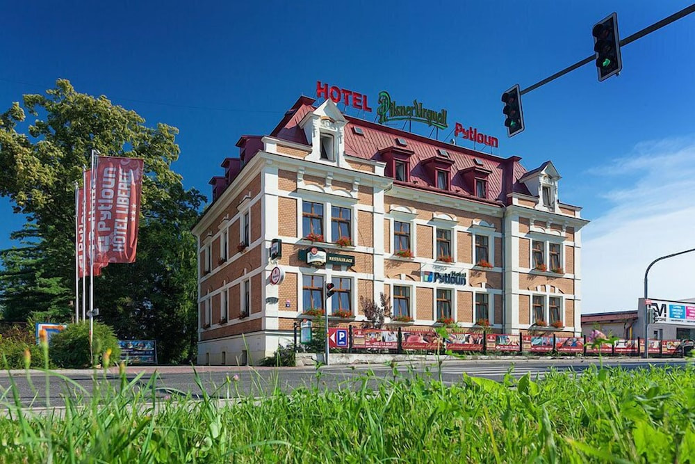 利贝雷茨酒店住宿-Pytloun Self Check-in Hotel Liberec ***
