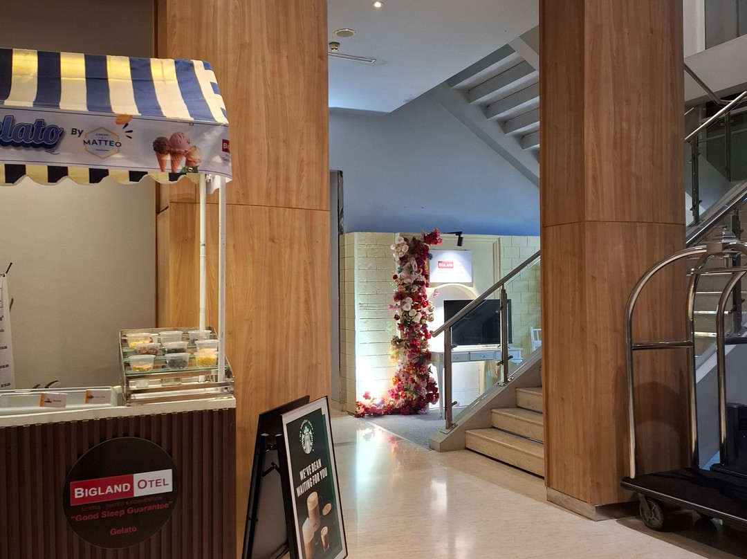 Bigland Sentul Hotel & Convention主图