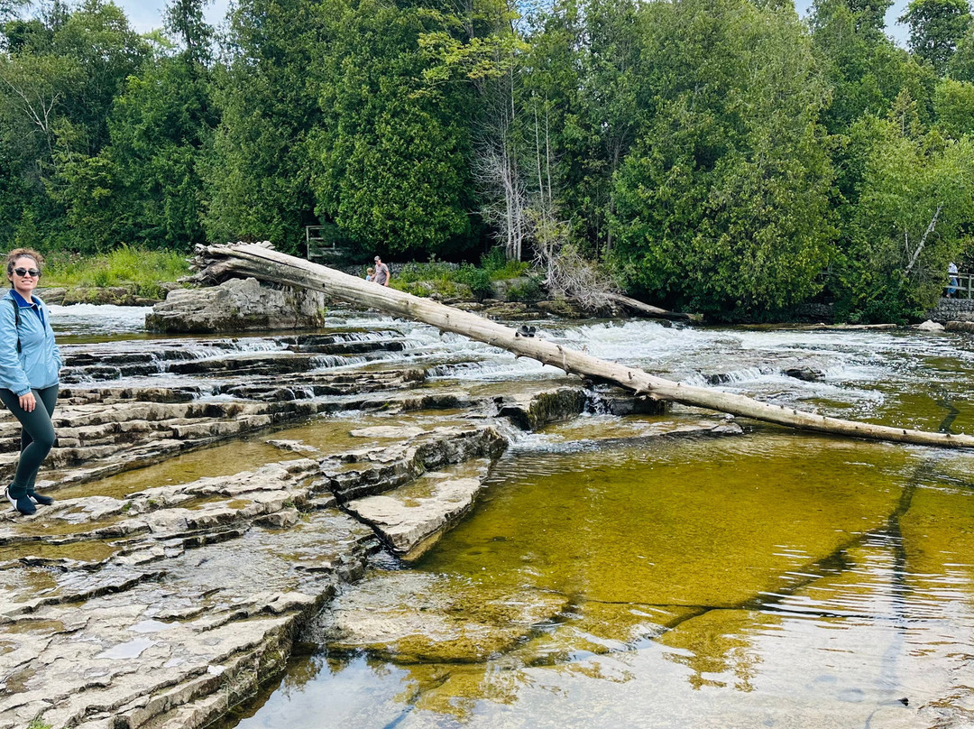 Sauble Falls Provincial Park-索伯湖滩必去景点