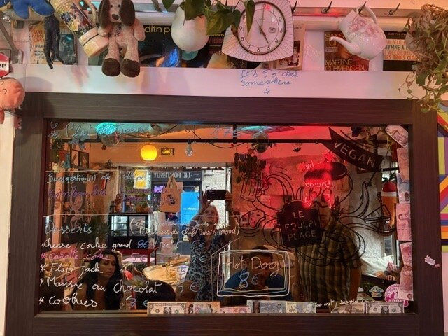 Le Poulpi Place - vegan cafe / bar