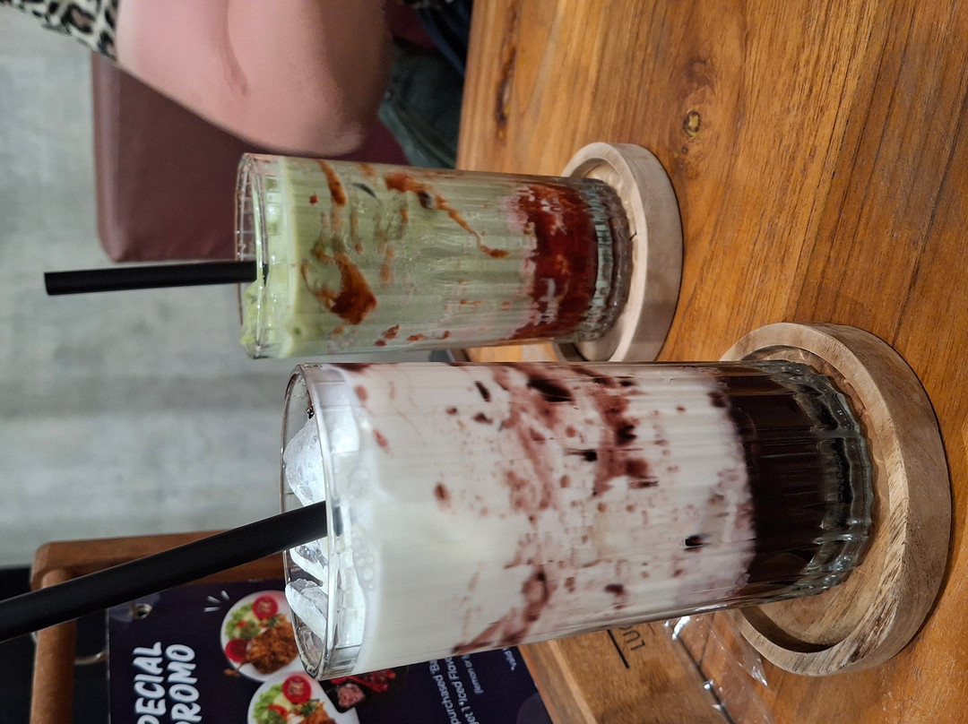 Lucky Family Coffee & Food
