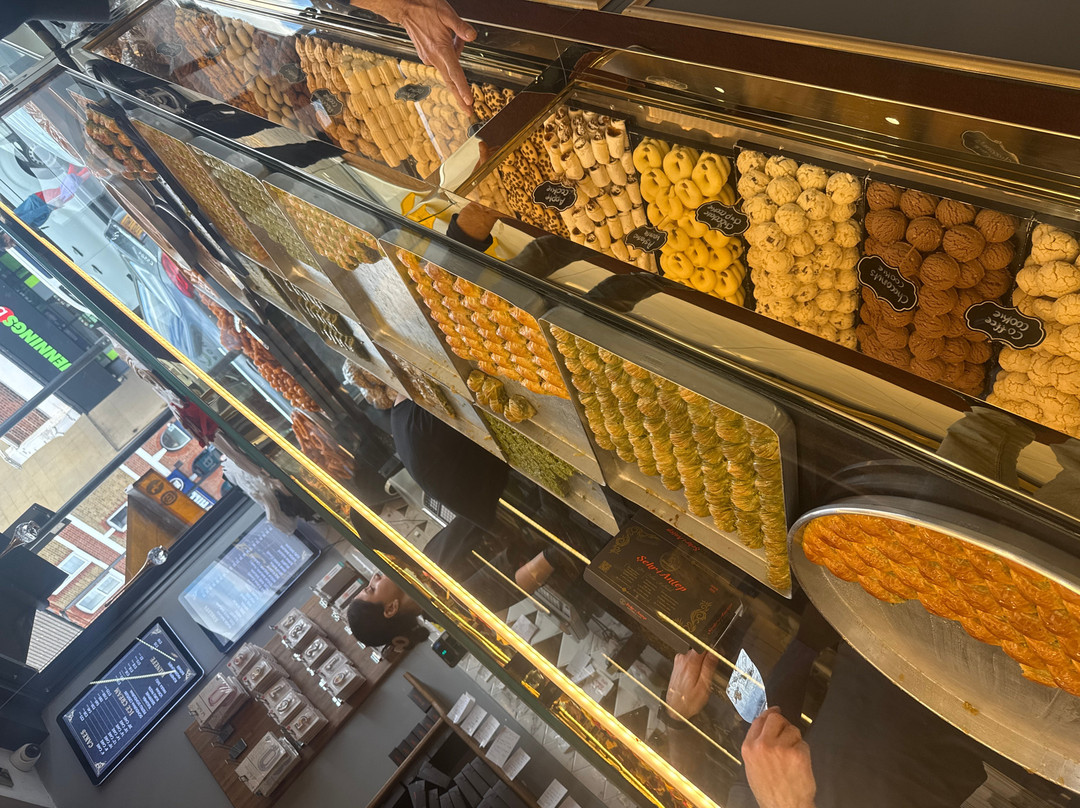 Sehr-i Antep Baklava & Cakes