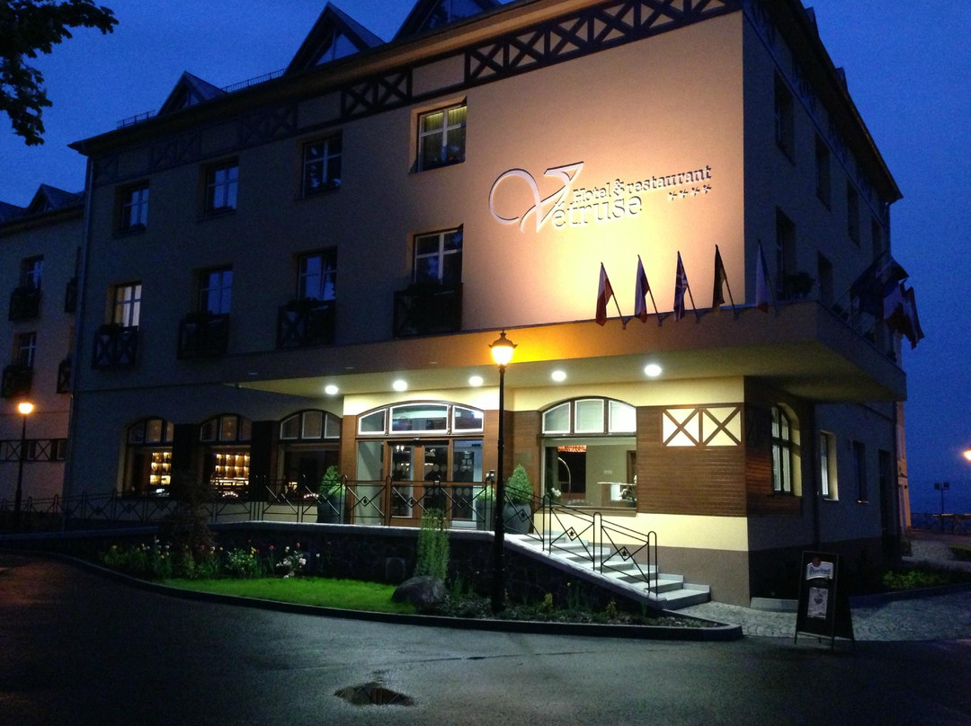 拉贝河畔乌斯季酒店住宿-Vetruse Hotel & Restaurant