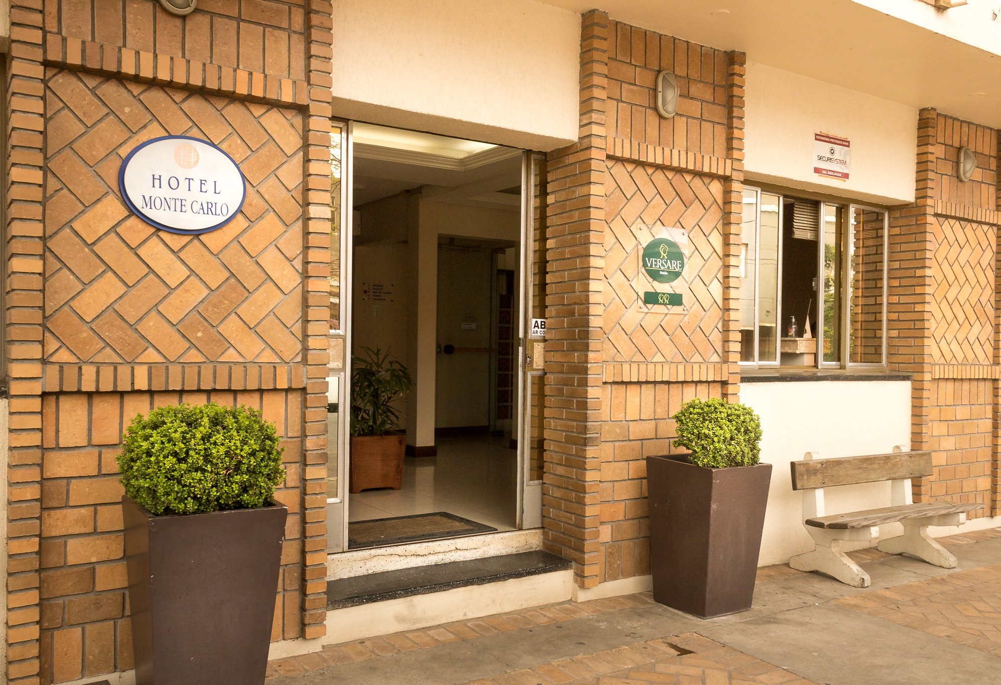 Monte Carlo Hotel-官方