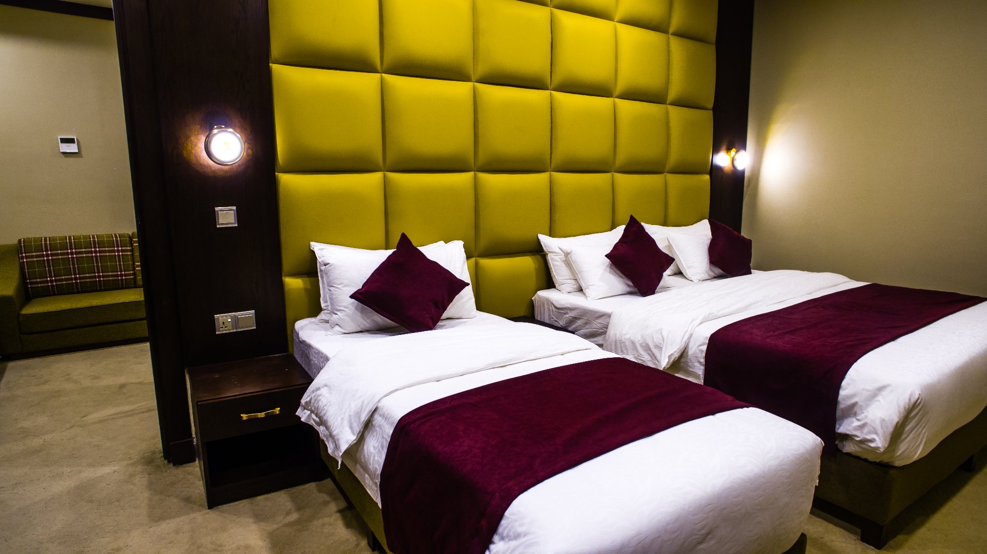 Paris Plaza Hotel-官方