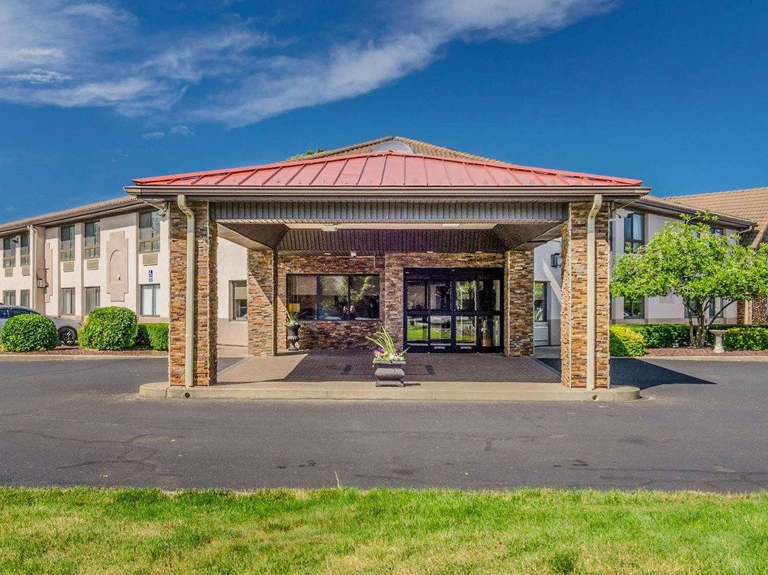 Comfort Inn & Suites主图