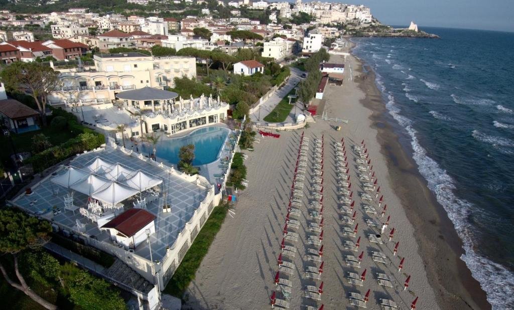 La Playa Grand Hotel-官方