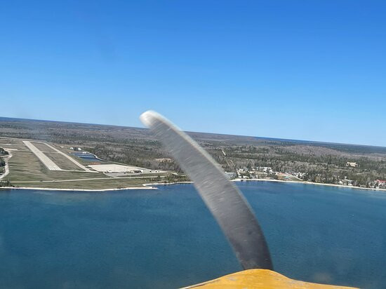 Great Lakes Air景点图片