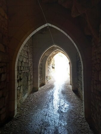 Parcours Troglodytique景点图片