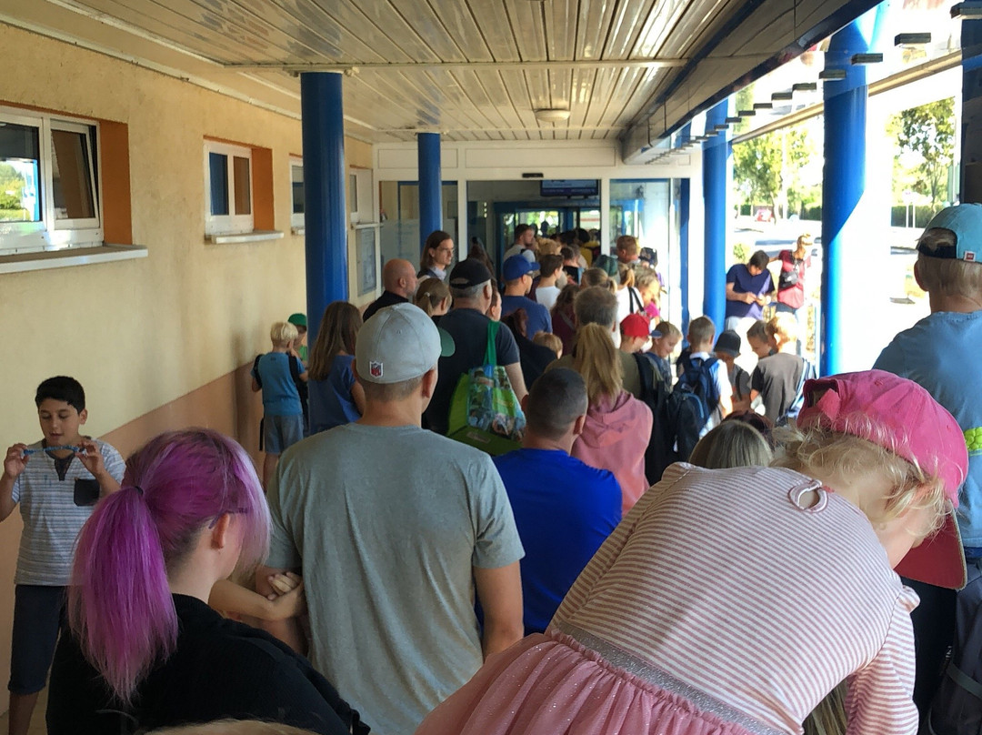 Schwimm- u. Wasserparadies Schwapp