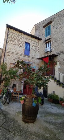 Palazzo Orsini-Stimigliano必去景点