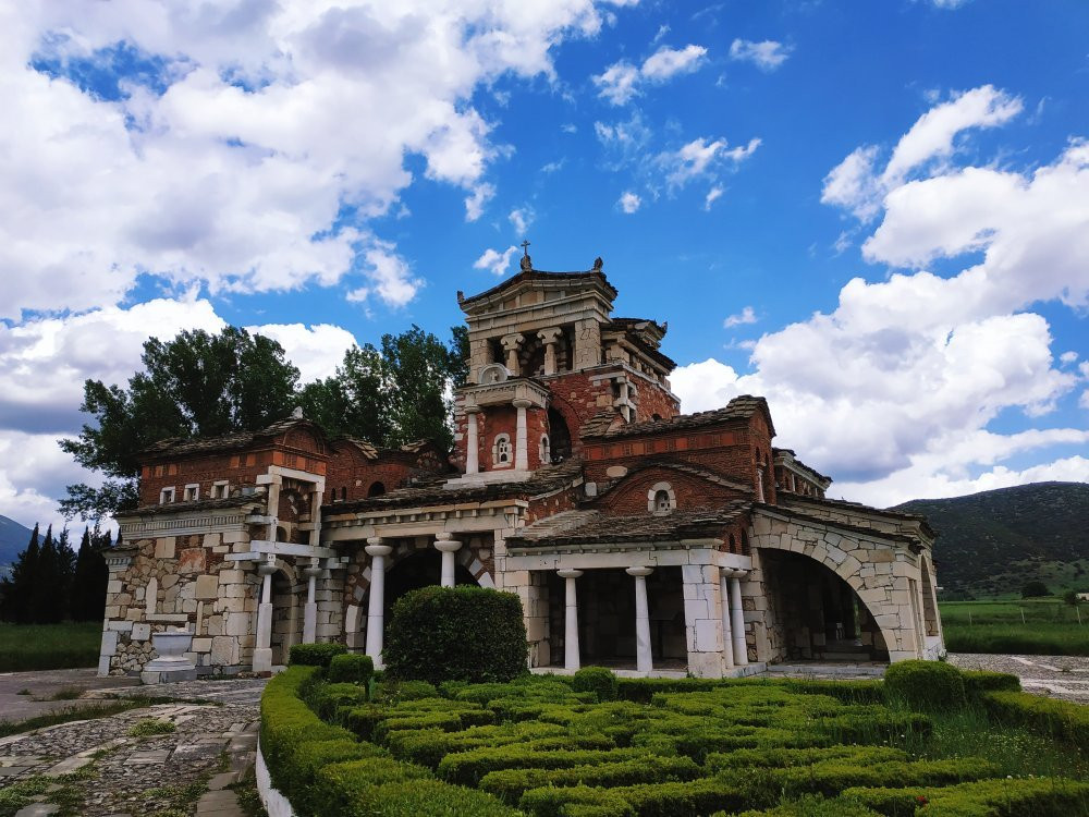 Agia Fotini Mantineias Church景点图片