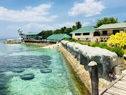 娜鲁萱岛度假村主图