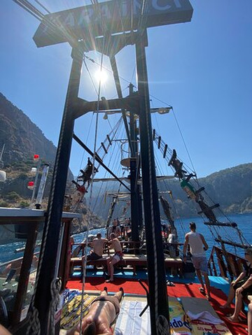 Medusa Boat-厄吕代尼兹必去景点