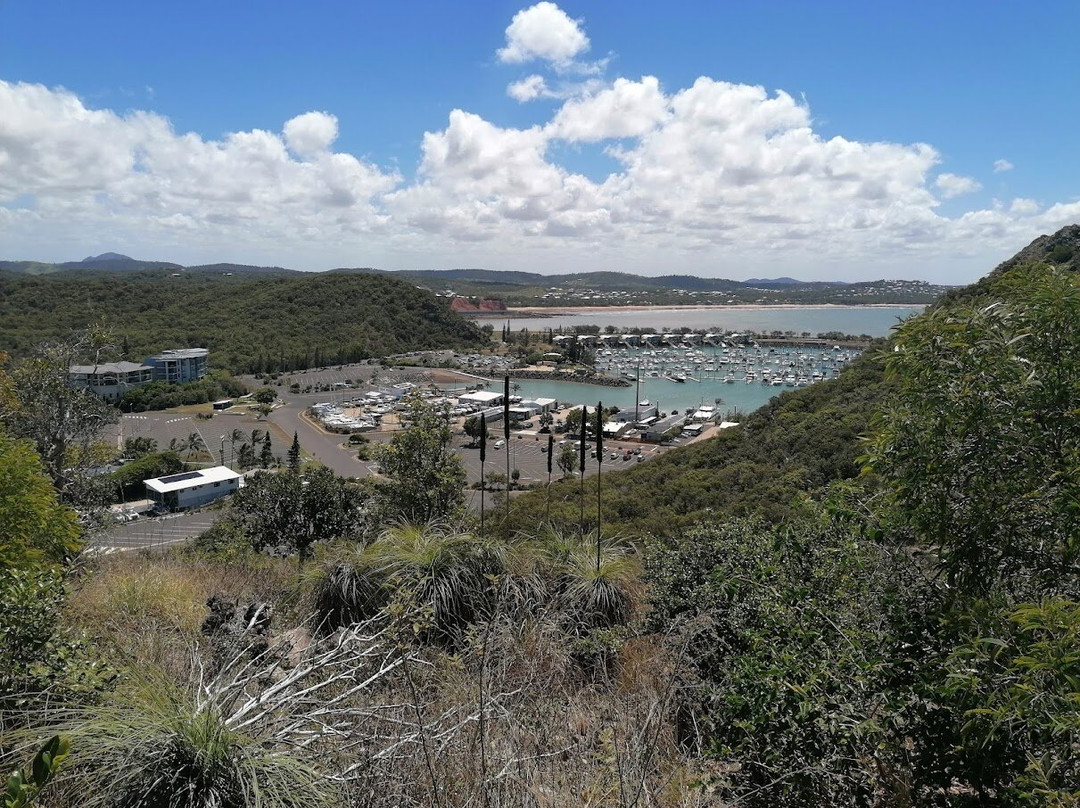 Rosslyn Bay Lookout景点图片