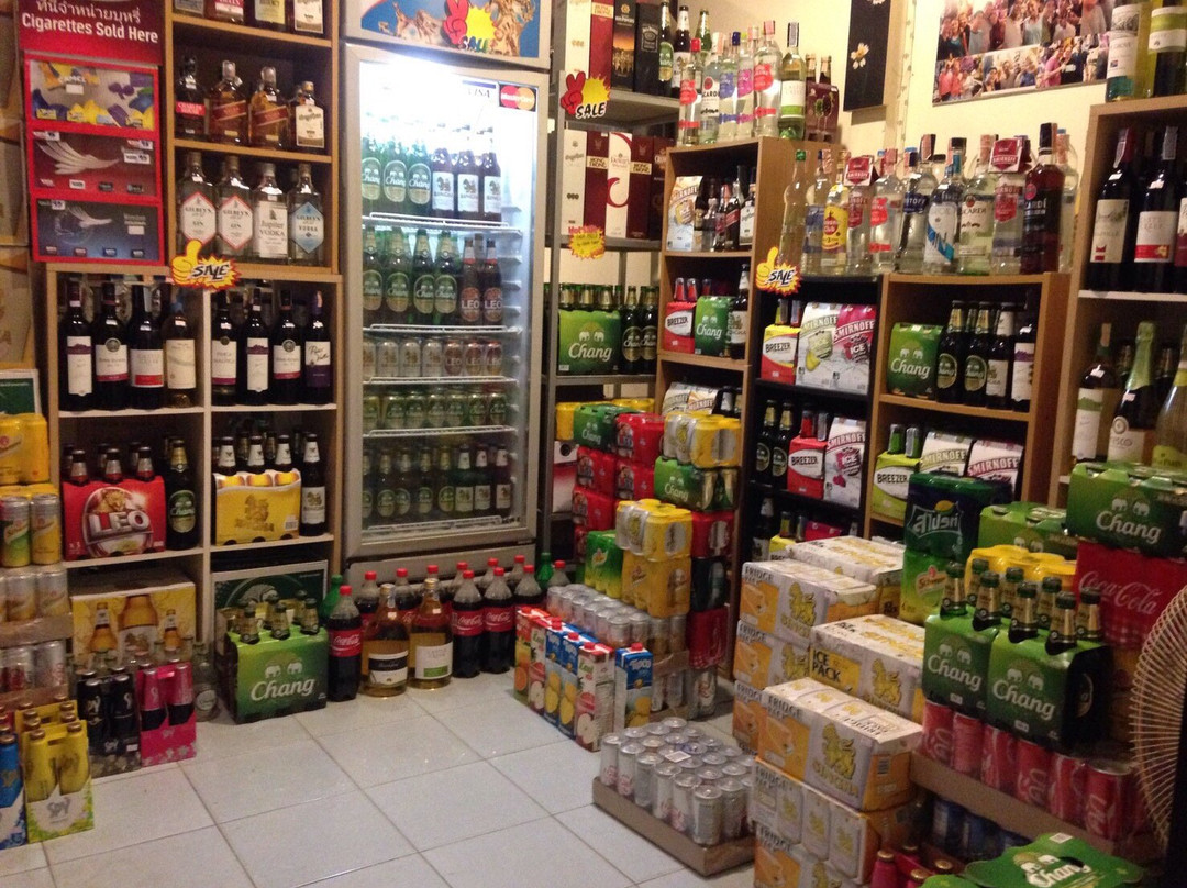 Ohm Shop on Sale-瑶诺岛必去景点