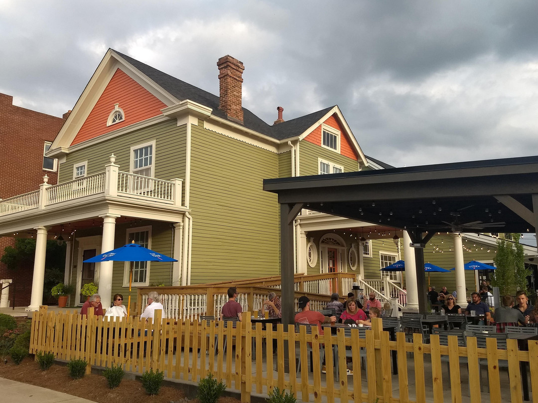 Union Restaurant And Game Yard