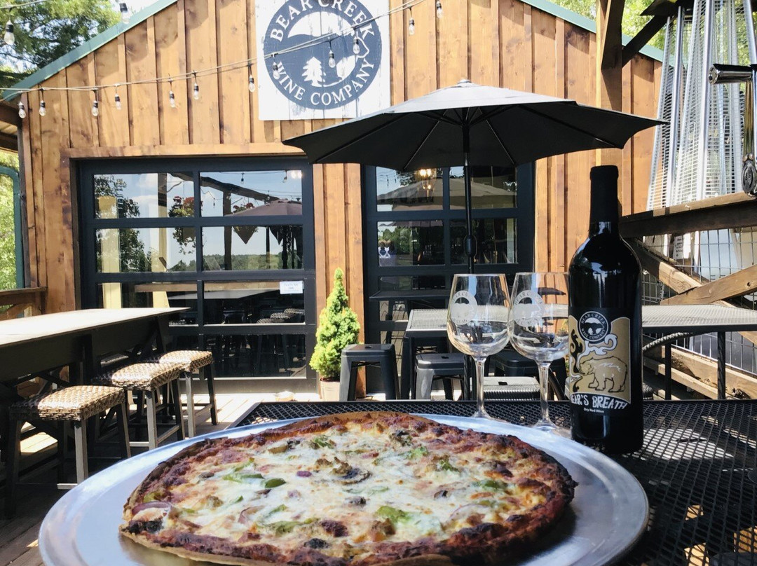 Walnut Shade餐馆和美食-Bear Creek Wine Company and Brewery
