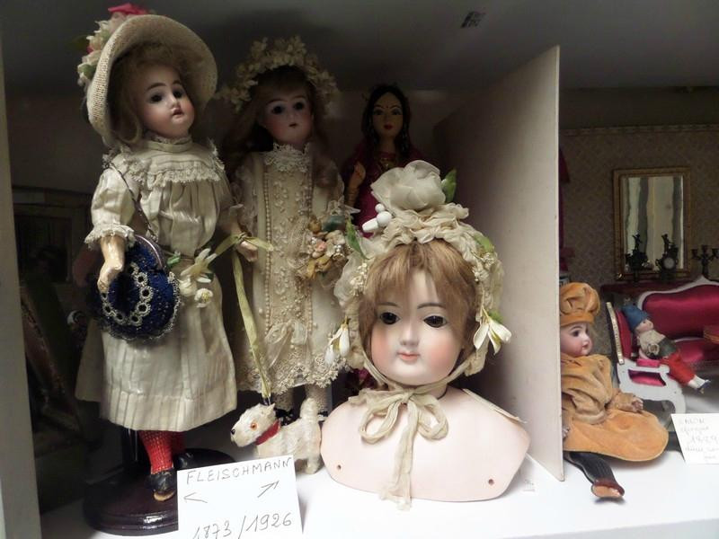 索格岛旅游景点-Musée du Jouet et de la Poupée Ancienne