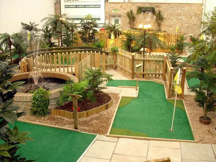 Indoor Mini Golf景点图片