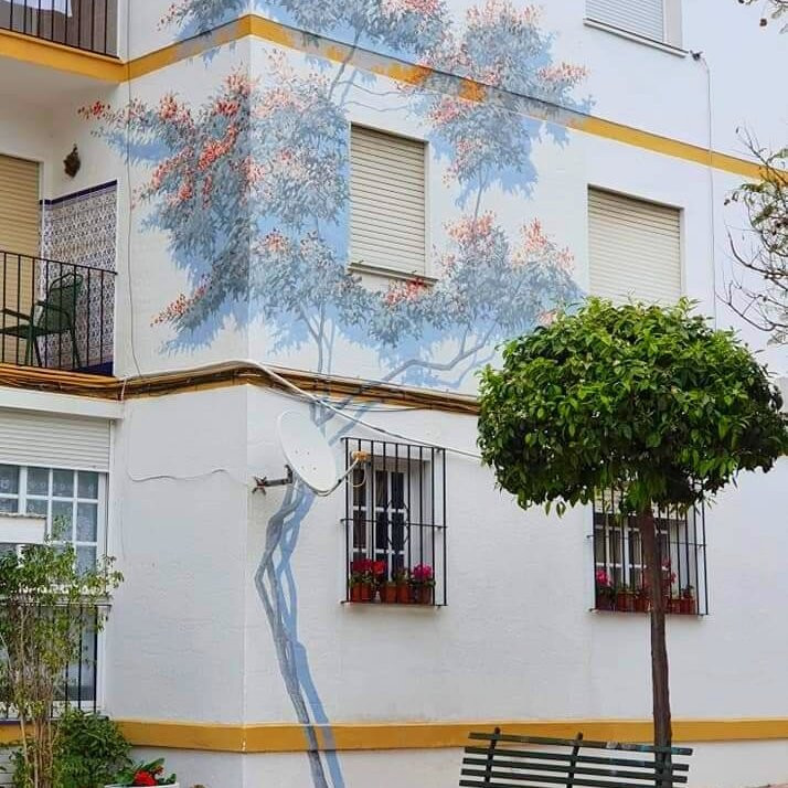 Ruta de Murales Artisticos-埃斯特波纳必去景点