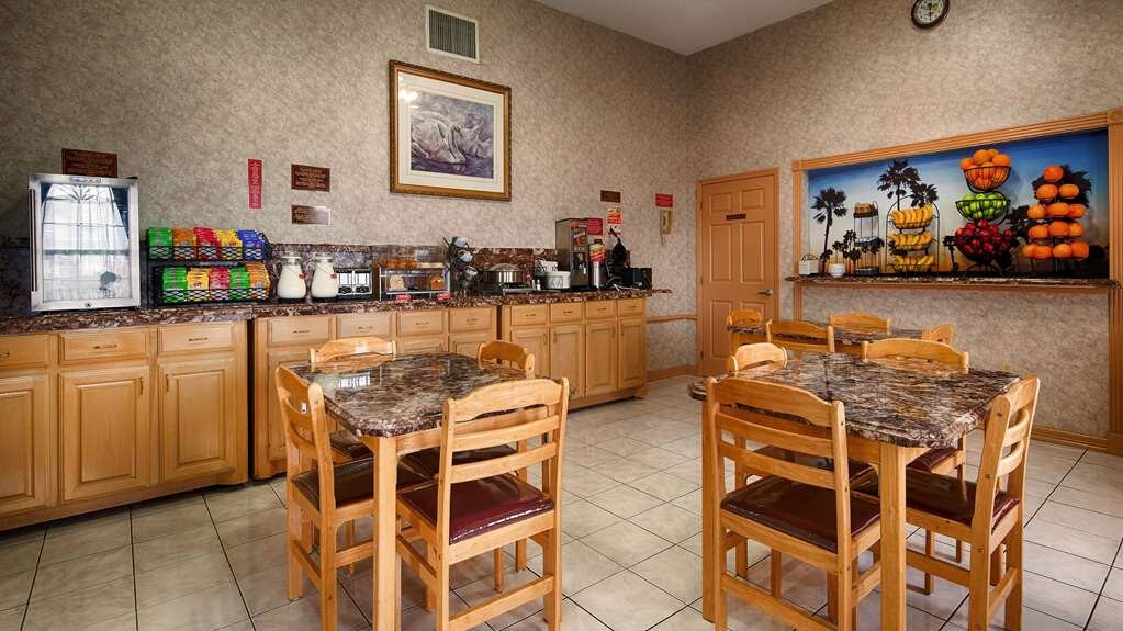 SureStay By Best Western Mission主图